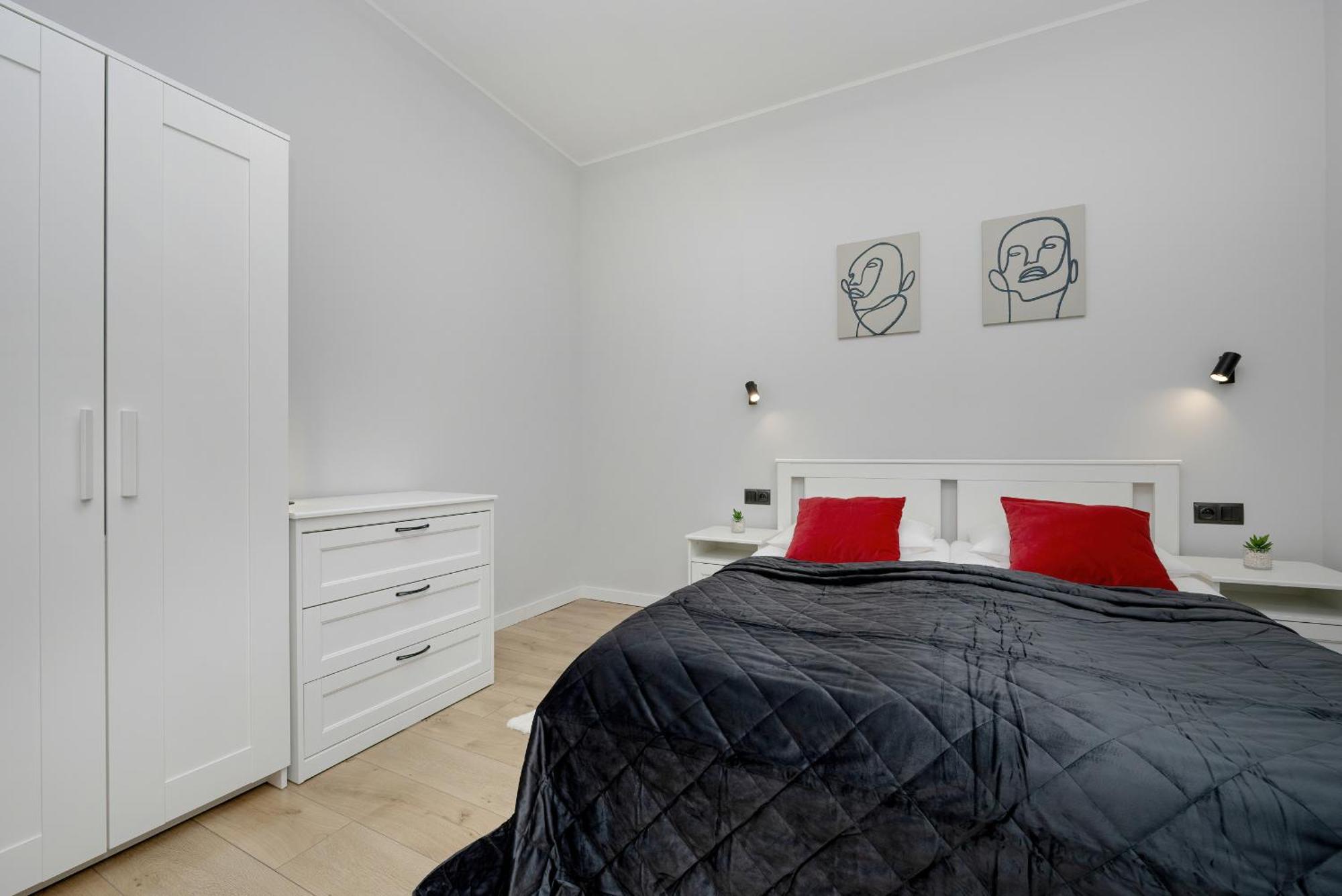 Exclusive Grey And Red Apartment In Warsaw Center By Noclegi Renters Экстерьер фото